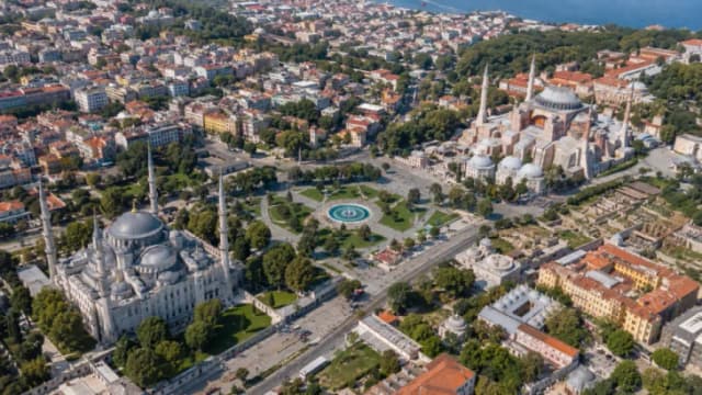 One Day in Sultanahmet: Hagia Sophia, Blue Mosque & Basilica Cistern